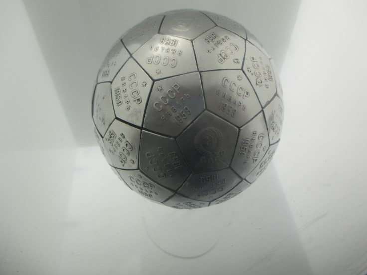 Kansas_Cosmosphere_Luna_2_Pennant_2013